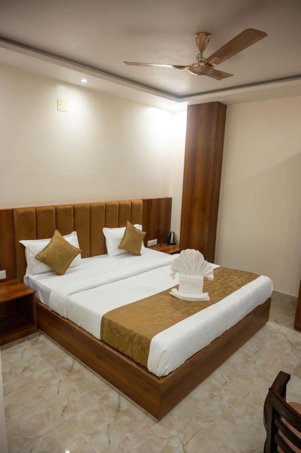 Hotel Kiran Palace Varanasi Exterior foto